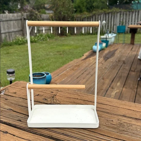 Jewelry organizer