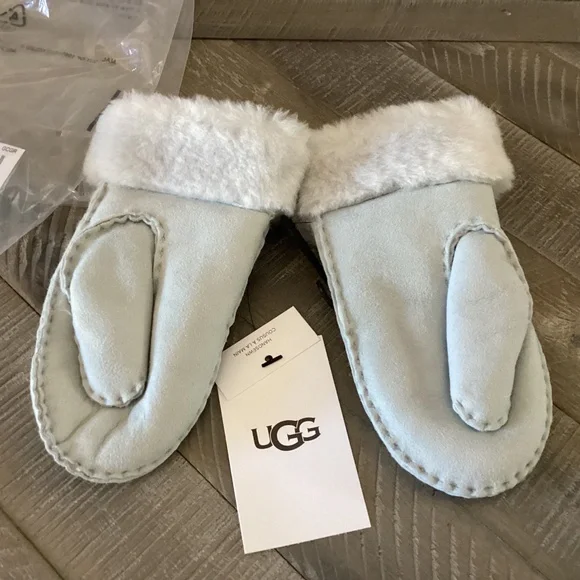 UGG® UGG Genuine Shearling Lined Mittens (Girls) 2-4 YR