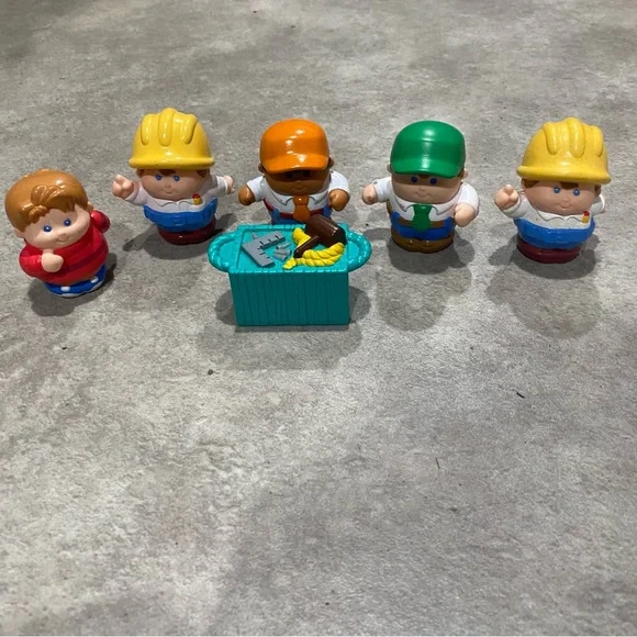 Kids Little Tike Chunky Figure Construction Worker Playset with Colorful Helmets