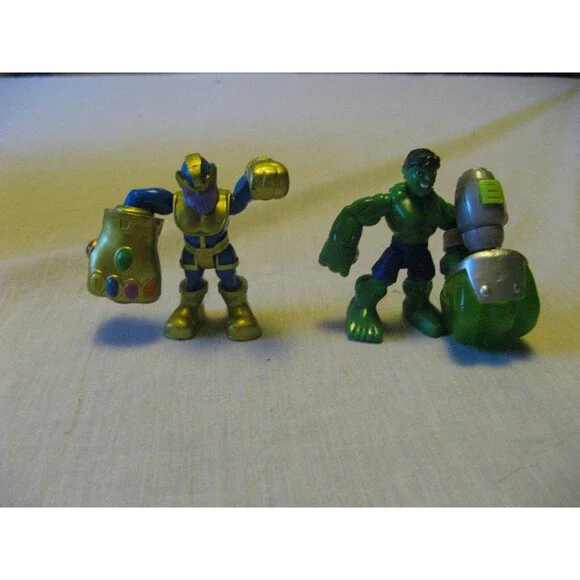 Lot Of 2 Marvel Mini Action Figures Thanos & Hulk w Detachable Shooting Fist