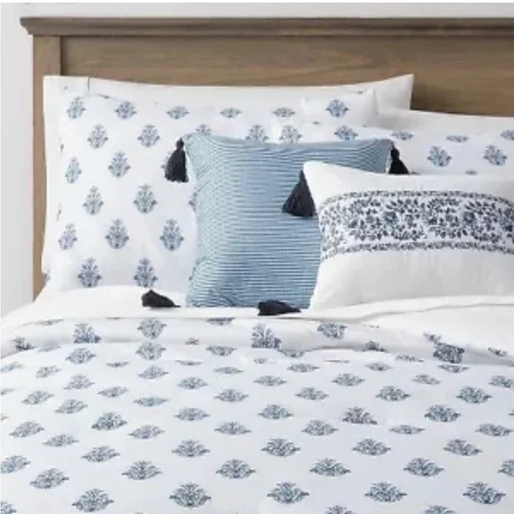 Threshold F/Q 5 Pc Comforter Set , Block Print with Border, Blue/White