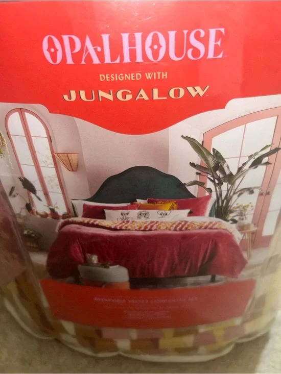 Opalhouse Jungalow King Berry Plush Comforter Set with Accent Pattern
