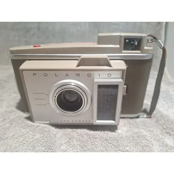 Polaroid 433 Land Camera Tested Working w/ Case Clean Vintage 1960s- Excellent!