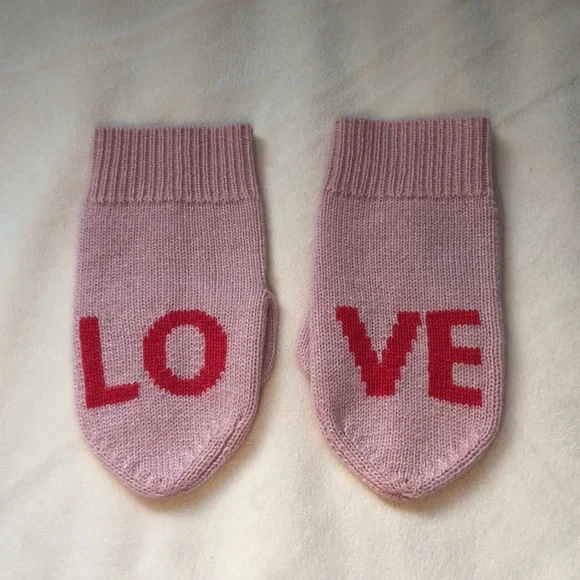 Little Lisa Perry Love Cashmere Mittens Pink Red Tones Size 6/8 Limited Edition