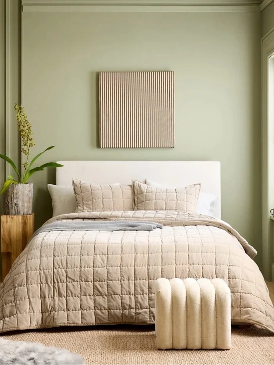 Quince Cotton Taupe Velvet Box Quilt Set - Retail $284