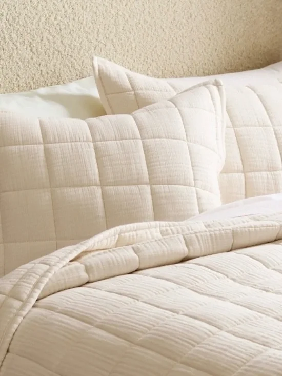 NWOT Quince Organic Cotton Airy Gauze Box Undyed Quilt - Best Seller