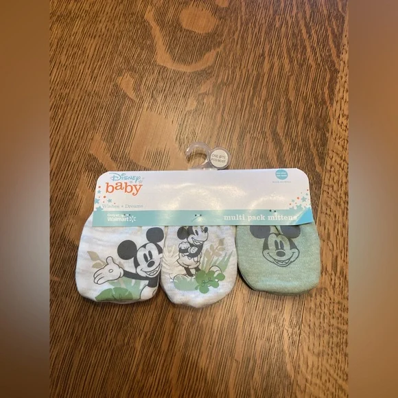 NWT Disney baby green grey white Mickey Mouse logo set of 3 mittens one size
