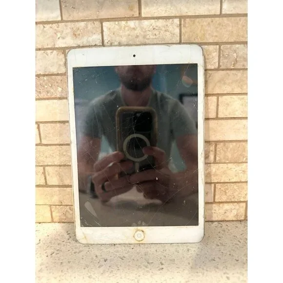 apple iPad Mini 1st Gen 32GB‎ WIFI MD532LL/A