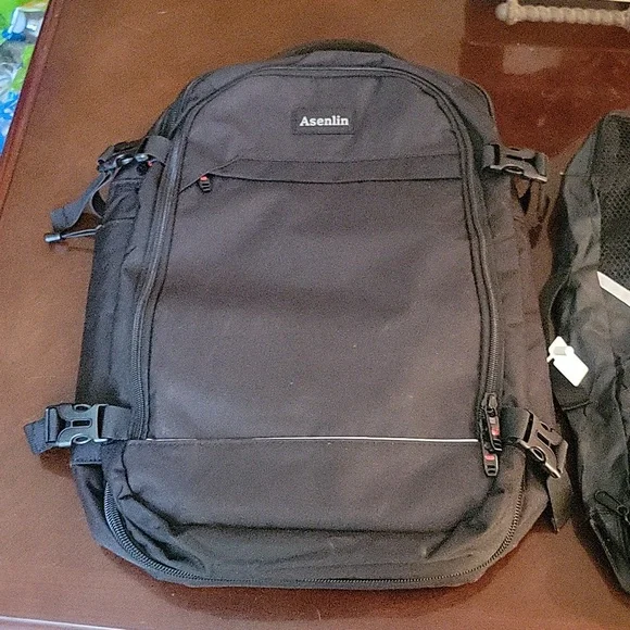 Asenlin Travel Backpack