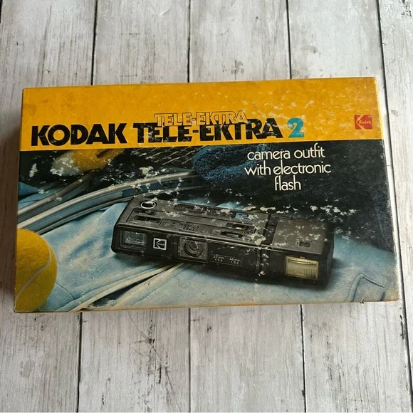 VINTAGE KODAK TELE-EKTRA 2 CAMERA WITH BOX UNTESTED FOR PARTS