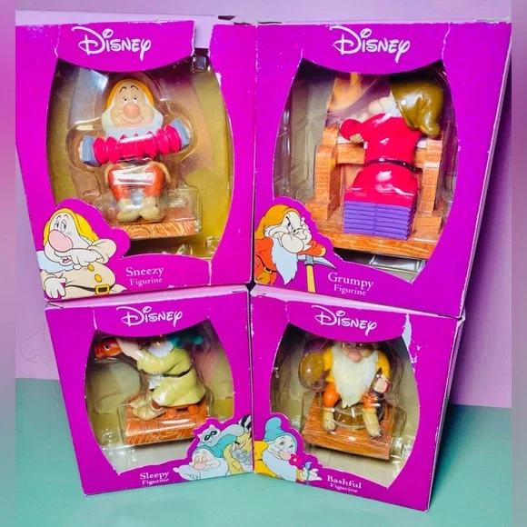 Disney Snow White & the Seven Dwarfs Figurines‎ Enesco CVS Set Of 4