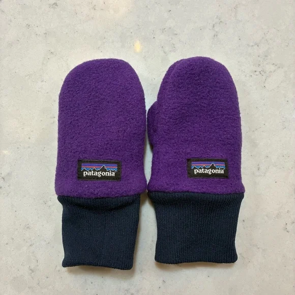 Patagonia Baby Girl Pita Pocket Mittens in Purple