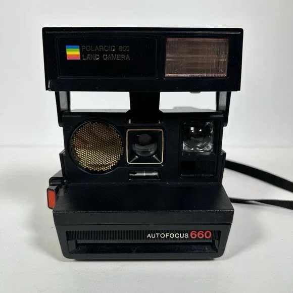 Vintage Polaroid 600 Land Camera Autofocus 660 Strap Untested Missing Eye Piece