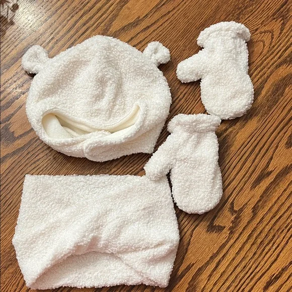 Cozy White Fleece toddler Set