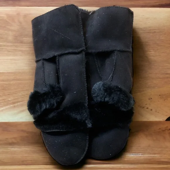 Faux Mittens Surell NWT