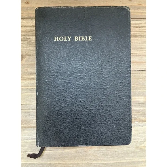 VTG 1952 Holy Bible Black Leather Revised Standard Version Nelson