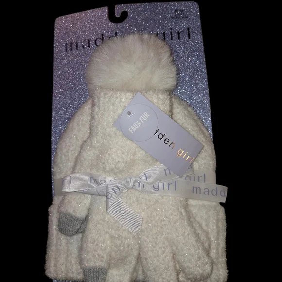 Madden Girl White and Gray Knit Mittens
