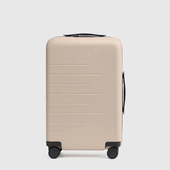 Quince Small Carryon Suitcase in Tan (no bundles)