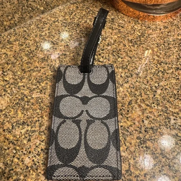Coach signature Black‎ and Gray Patterned Luggage Tag NWT