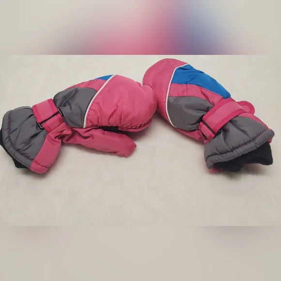 💖10 FOR 20💖Kids Pink and Gray Winter Mittens