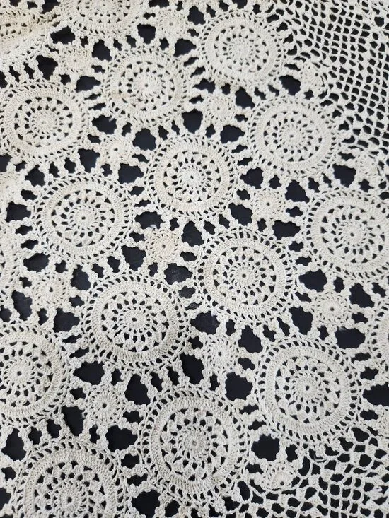 Gorgeous Vintage King Size Cream Colored Crocheted Bed Spread 108