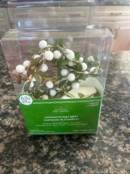 ASHLAND WHITE POM-POM GARLAND 6.3FT STRING LIGHTS NWT
