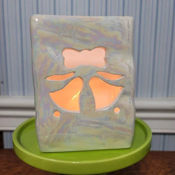 Vintage White Iridescent Ceramic Tealight Candle Holder - Wedding Bells‎ w/Bow