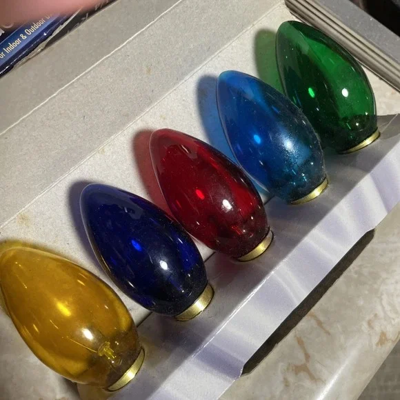C -‎ 9 1/4 Replacement Bulbs 5 Multicolor Pack 120 Volts 7 Watts