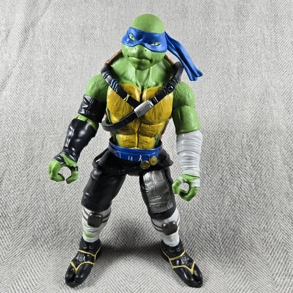 2016 Playmates Teenage Mutant Ninja Turtles TMNT Leonardo Action Figure 11‎ inch