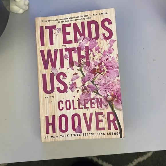 “It Ends With Us” by Colleen Hoover Good Condition