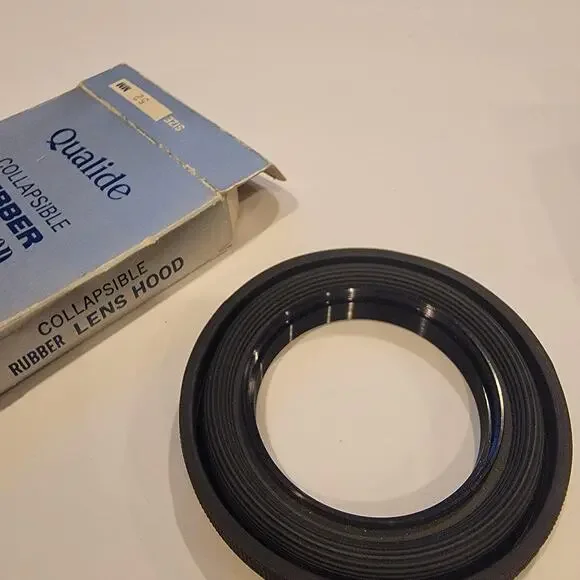 Qualide Collapsible Rubber Lens Hood 52mm Black Non-Reflex Screw-In Camera