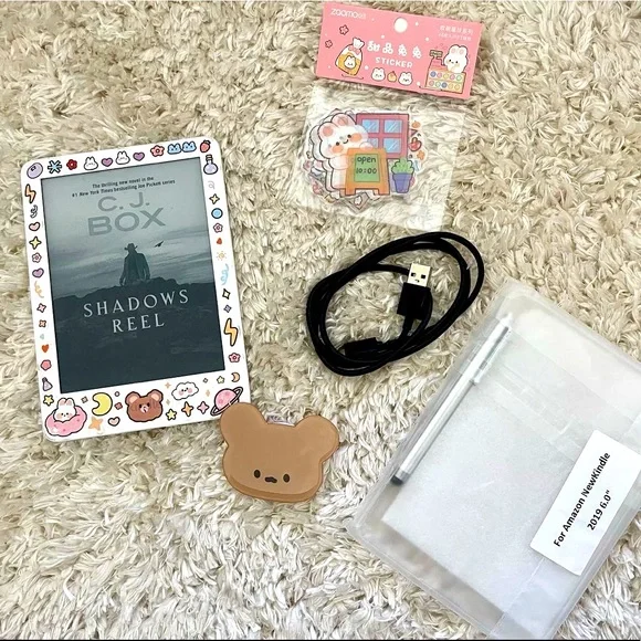 white kindle 2019 bundle w/ 400+ ebooks