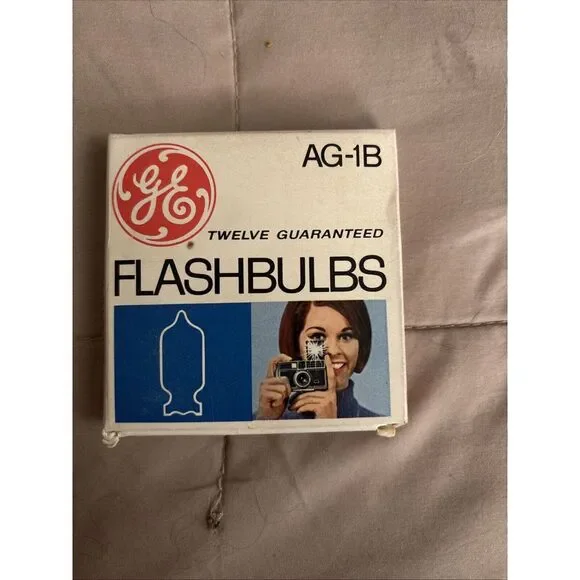 GE AG-1B Flashbulbs. 12 In Original Box‎ 2559