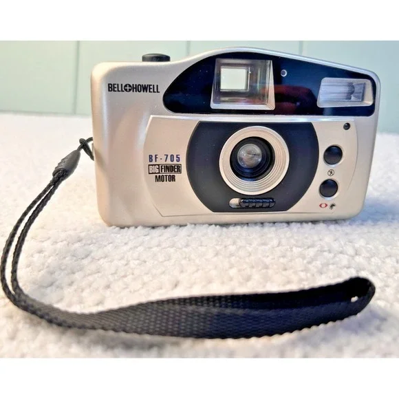 Y2K Bell & Howell BF-705 Big Finder 35mm Film Camera Flash Point Shoot Tested