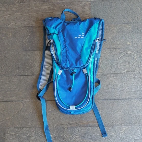 BCG 50 oz 1.5L Hydration Pack Blue and Gray Backpack Hiking Outdoors -
