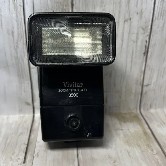 Vivitar Zoom Thyristor 3500‎ Shoe Mount Flash DM/O WORKS