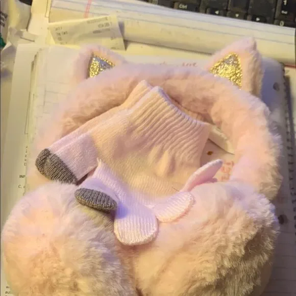 Wonder Nation Plush Pink Mittens with Gold Accents