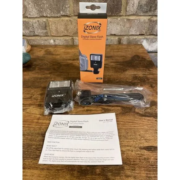 IZONIX‎ Digital Slave Flash (for Digital SLR Cameras)