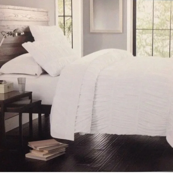 Cynthia Rowley White Comforter Set Ruched Modern Farmhouse