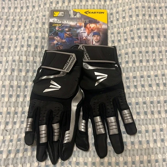 NWT Easton baseball gloves. Size Large Youth