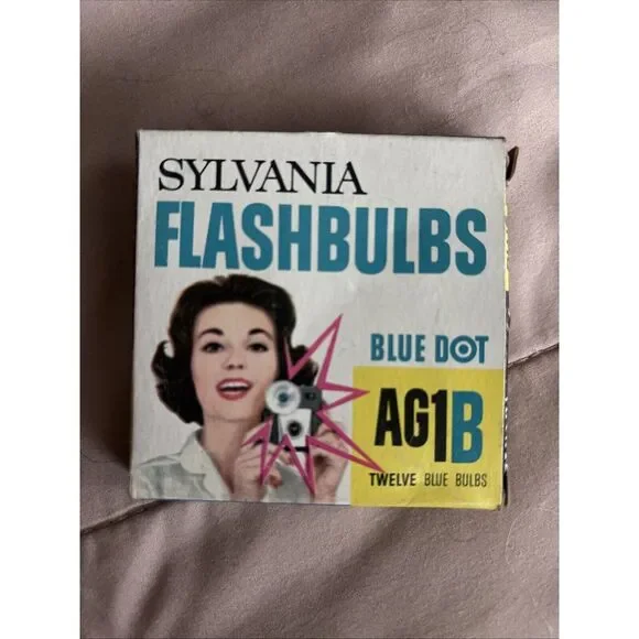 Vintage Sylvania Blue Dot Flashbulbs Style A‎ G One B Original Box 6 Bulbs 2542