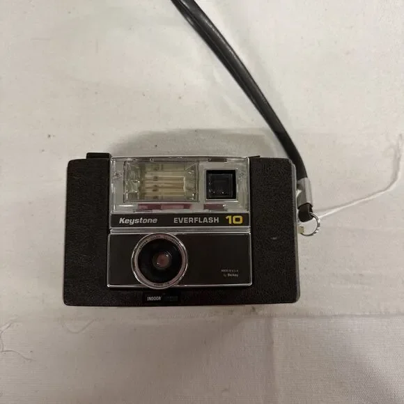 Vintage Keystone Everflash 20 Camera Electric Eye Film Flash Untested Read‎
