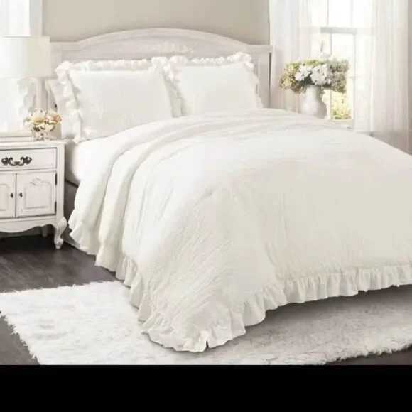 Lush Decor Home-Reyna collection-California King Ruffled Comforter