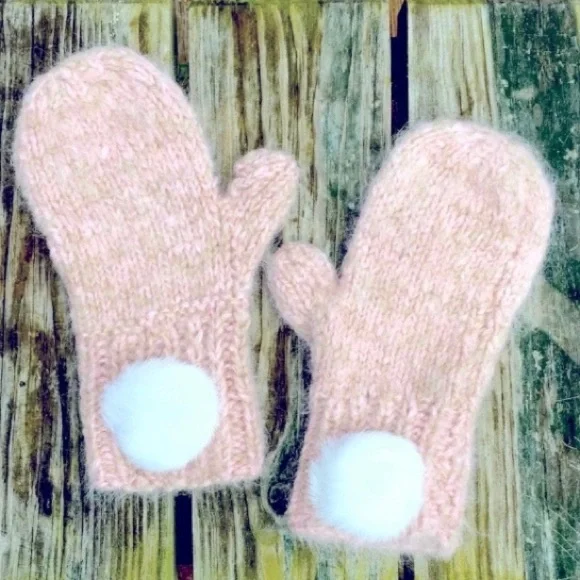 Mittens HANDMADE Hand Crafted Knitted ANGORA Soft Pink White Fur Size Medium
