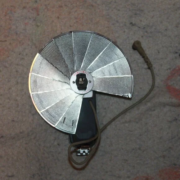 Vintage Honeywell Tilt-A-Mite Ejector Flash Collapsible Fan Style Untested