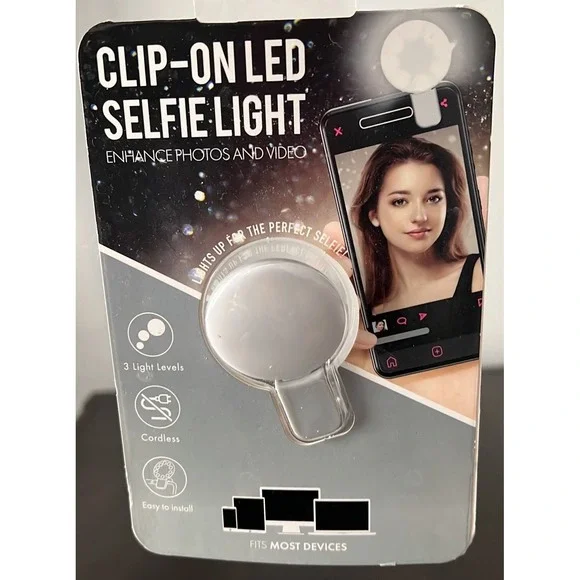 Clip-on led selfie light