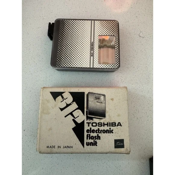 Toshiba Flash 312 Flash Attachment