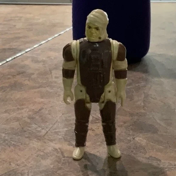 Vintage 1980 DENGAR The Bounty Hunter Action Figure complete with Gun