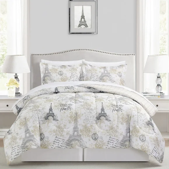 SUPER SALE ** BRAND NEW IN BAG ** Elegant Paris-Themed 8 PC Reversible Set