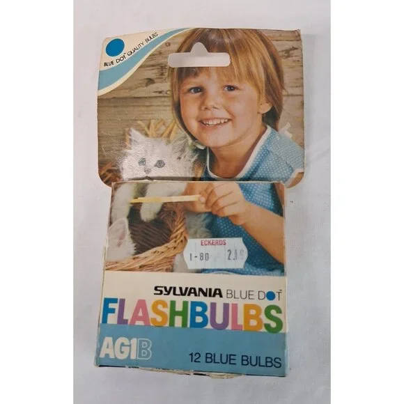 Sylvania Blue Dot AG1B Flashbulbs 12 Blue Bulbs Box VTG 1970s Photography NOS